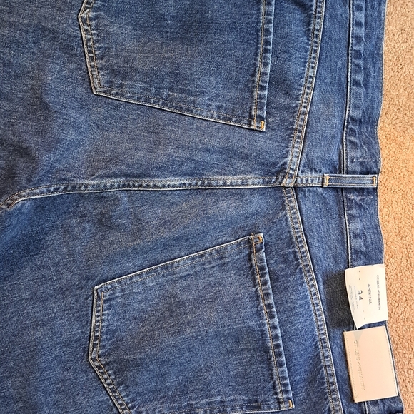 NWT - CITIZENS OF HUMANITY Annina Jean - 33” INSEAM - 34 WAIST - Chantry - Picture 5 of 9